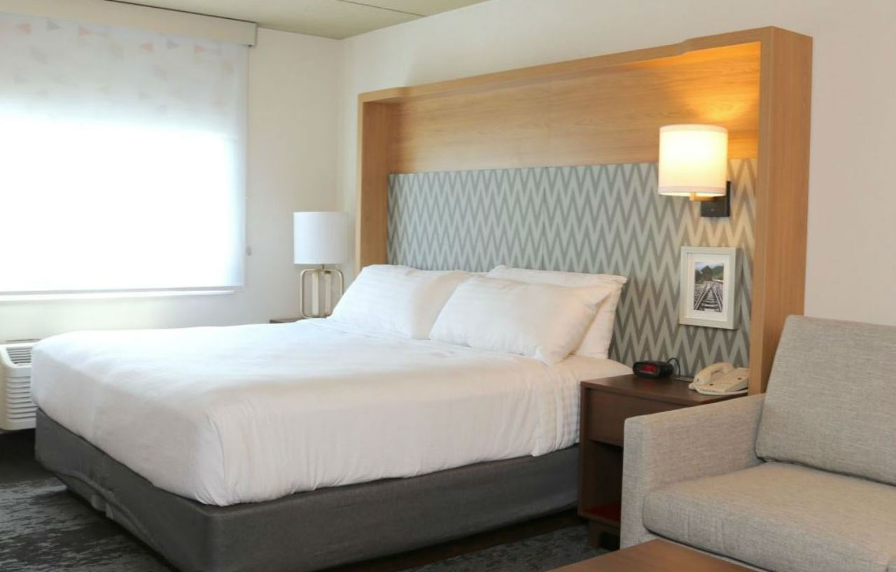 Holiday Inn Salem By Ihg Exterior foto